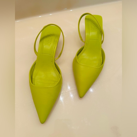 Zara lime green slingback kitten heels. Size 6. Excellent condition. - Picture 4 of 9